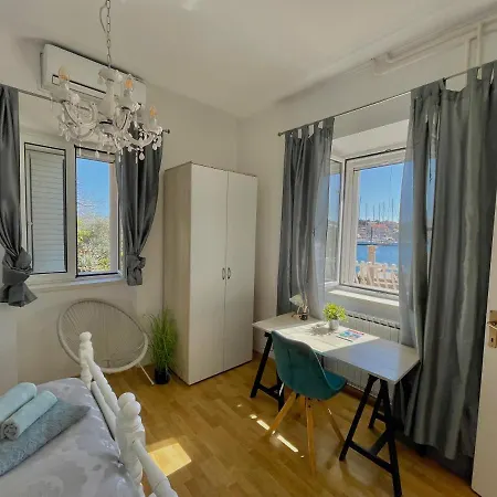 Seafront With Amazing View Apartment *