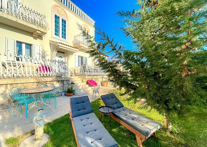 شقة Seafront With Amazing View يزيرا