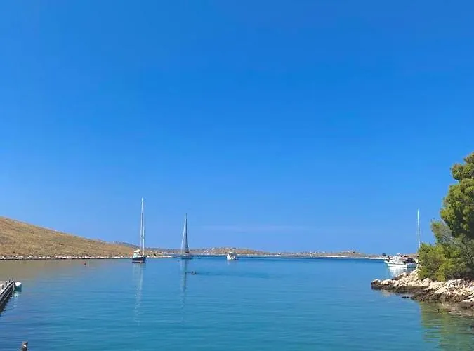 شقة Seafront With Amazing View يزيرا